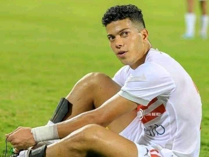 طبيب الزمالك يطمئن على إمام عاشور بعد مباراة فيوتشر 