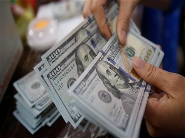 الدولار يقفز مجدداً ويصل إلى 17.5 جنيه في البنوك