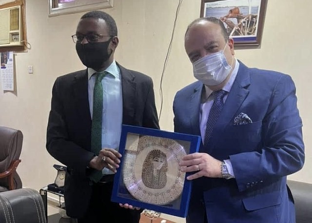 السفير المصري في الخرطوم يلتقي رئيس المفوضية القومية السودانية لحقوق الإنسان