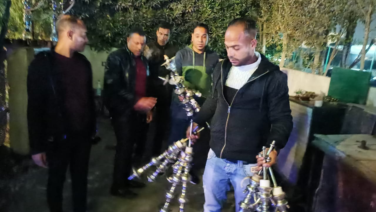 محافظة الجيزة ترفع ٩١٥ حالة تعدي وإشغال للمنشأت التجارية والمقاهي
