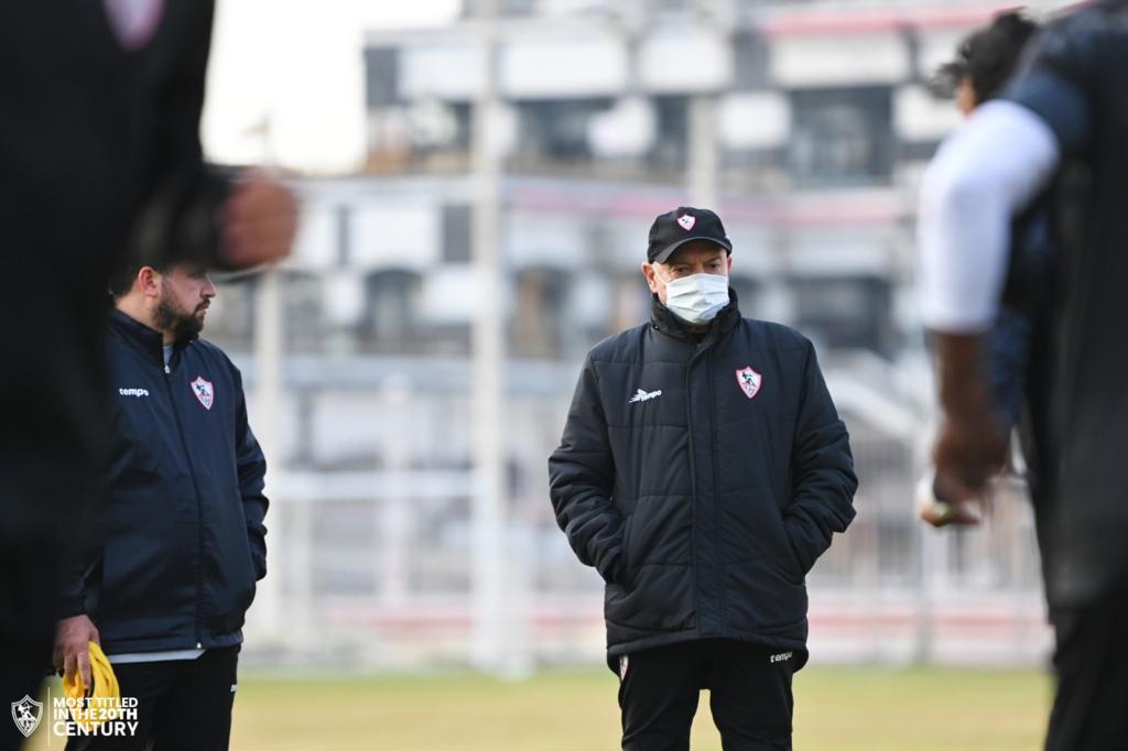 فيريرا يعلن تشكيل الزمالك لمباراة بيراميدز 