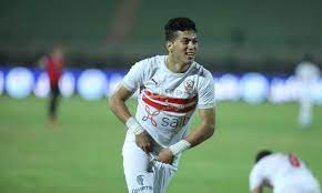 الزمالك يهزم المقاصة والطرد ويصل لصدارة الدورى 

