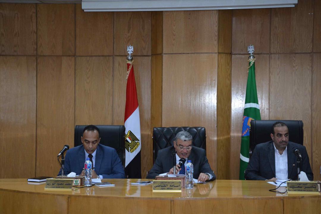 محافظ المنيا يناقش الاستعدادات لاستقبال الاحتفال بموسم السيدة العذراء بدير جبل الطير بمركز سمالوط