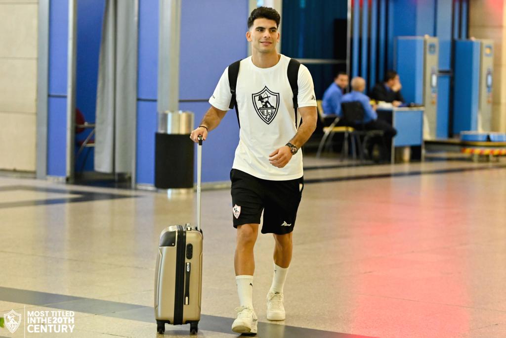 حافلة الزمالك تتجه إلى ملعب المباراة لمواجهة الأهلي ببطولة السوبر 