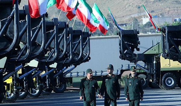 إيران تهدد أمريكا في العراق
