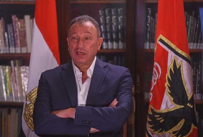 هل تراجع الأهلي عن التعاقد مع 