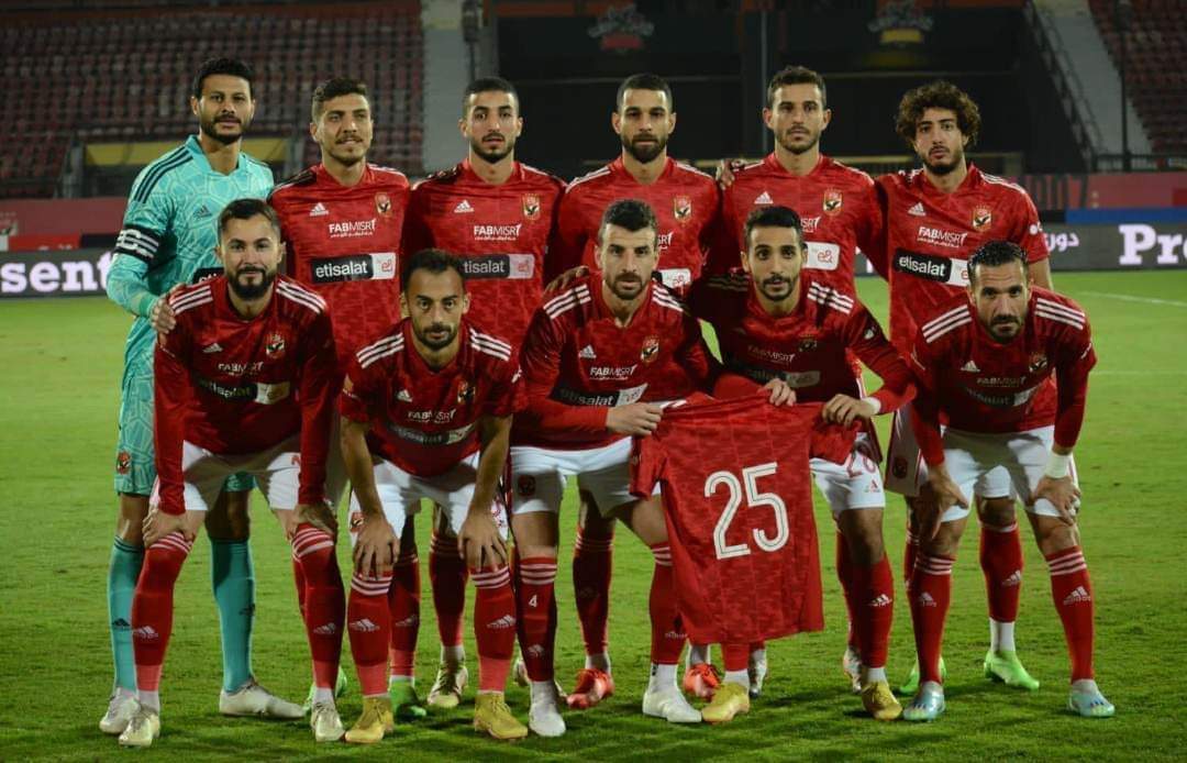 شادي حسين يقود هجوم الأهلي لمواجهة بيراميدز