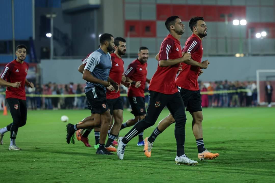 الأهلي يختتم استعداداته لمباراة صن داونز بالدوري الإفريقي 



