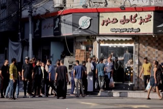 برنامج الأغذية العالمي: مخزون الغذاء في متاجر غزة يكفي أربعة أو خمسة أيام فقط