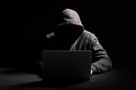 قراصنة معادون لإسرائيل يهاجمون مواقع إلكترونية لأربعة مطارات إيطالية