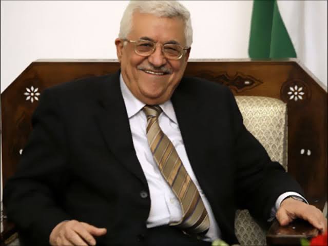 الرئيس الفلسطيني يهنىء السيسي بمناسبة الذكرى الـ50 لانتصارات أكتوبر