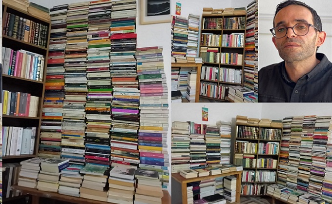 بعبارات موجعة .. كاتب سوري يعرض مكتبته للبيع قبل أن يتراجع