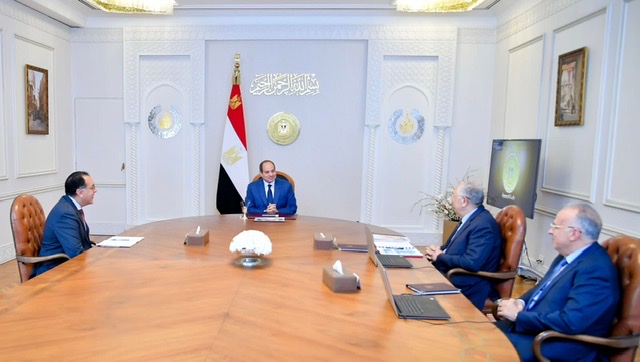 السيسي يوجه بتوفير جميع العوامل الداعمة لنجاح المشروعات القومية في قطاعات الزراعة والثروة الحيوانية