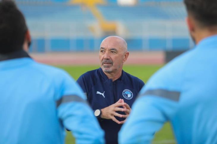 باتشيكو يعلن تشكيل بيراميدز لمواجهة الإسماعيلي 