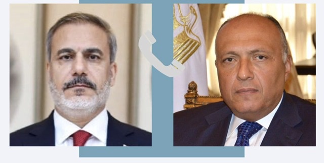 شكري ونظيره التركي يبحثان هاتفيًا الجهود والتحركات الهادفة لإنفاذ هدنة إنسانية فورية بقطاع غزة