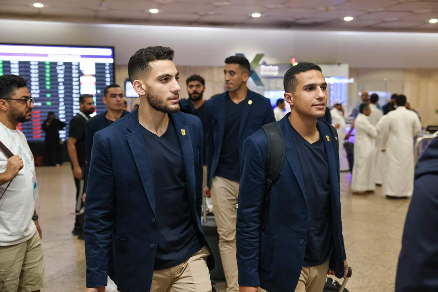 بعثة رجال يد الأهلي تصل السعودية استعدادًا لمشاركة بكأس العالم للأندية 


