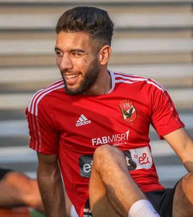 القندوسي على رأس التشكيل الرسمي لسيراميكا لمواجهة الأهلي