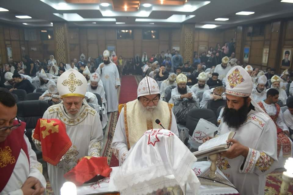 أسقف المنيا يترأس قداس ذكرى شهداء 