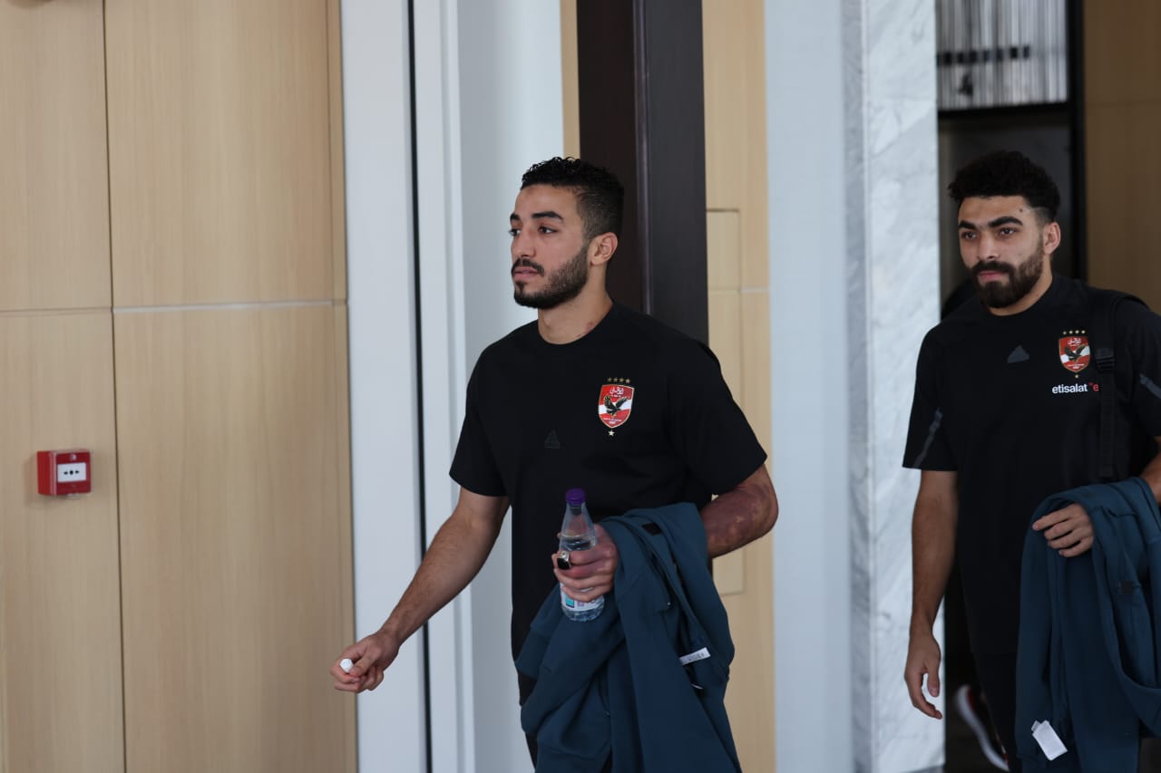 كولر يعقد محاضرة فنية  .. استعدادات الأهلي الأخيرة قبل مباراة أوراوا بالمونديال