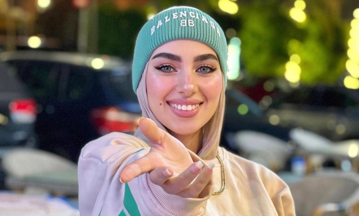 تأييد التحفظ على أموال البلوجر هدير عاطف وطليقها في قضية النصب والاحتيال

