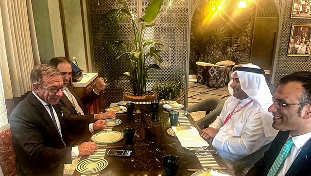 رئيس البرلمان العربي يلتقي رئيس الاتحاد البرلماني الدولي في البحرين 