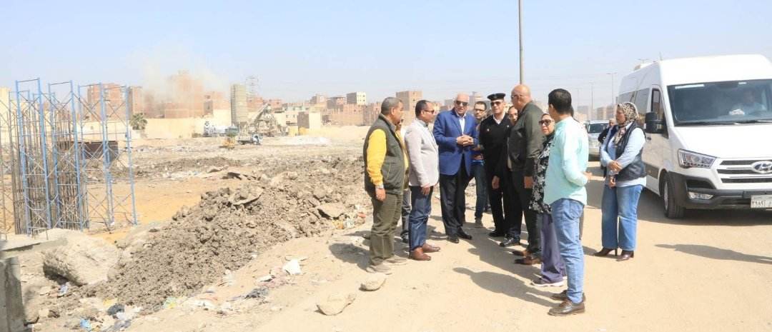 محافظ الجيزة يتابع ميدانياً مراحل العمل بمحور عمرو بن العاص ومواقع انشاء المطالع والمنازل وربطه مع الطريق الدائري