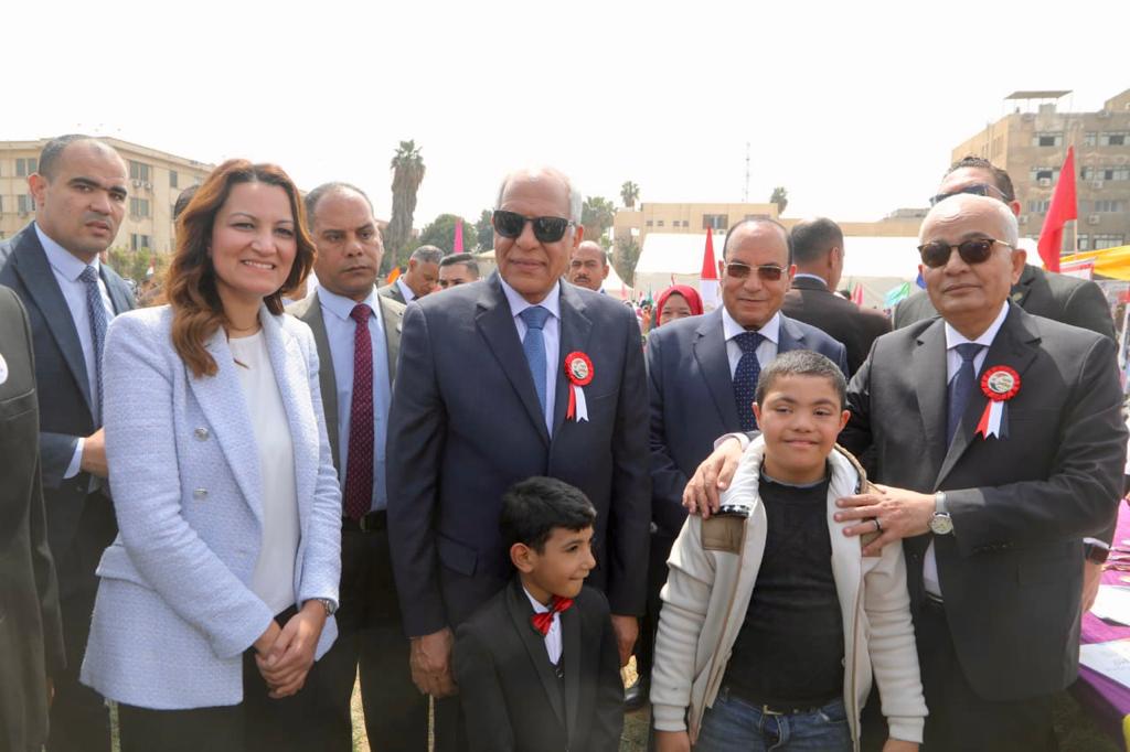 وزير التربية والتعليم ومحافظ الجيزة يشهدان احتفالية 