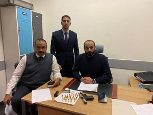 ضبط راكب بحوزته طبنجة وخزنتين وطلقات حية محكمة الإخفاء

