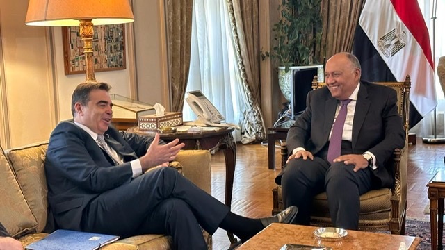 وزير الخارجية يستقبل نائب رئيسة المفوضية الأوروبية والمفوض الأوروبي لنشر وتعزيز أسلوب الحياة الأوروبية
