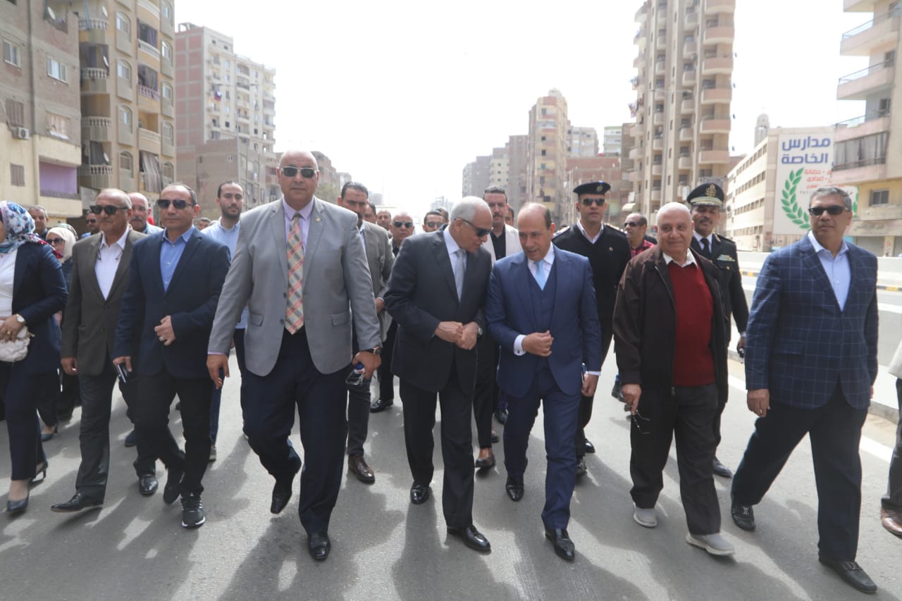 محافظ الجيزة يشهد فعاليات التشغيل التجريبي لمحور الفريق كمال عامر الرابط بين امبابة والمنيب