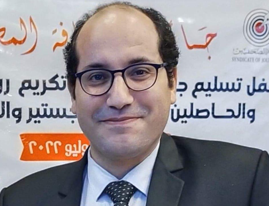 إخلاء سبيل الكاتب الصحفي حسن القباني بعد احتجاز لعدة ساعات يوم انطلاق الحوار الوطني