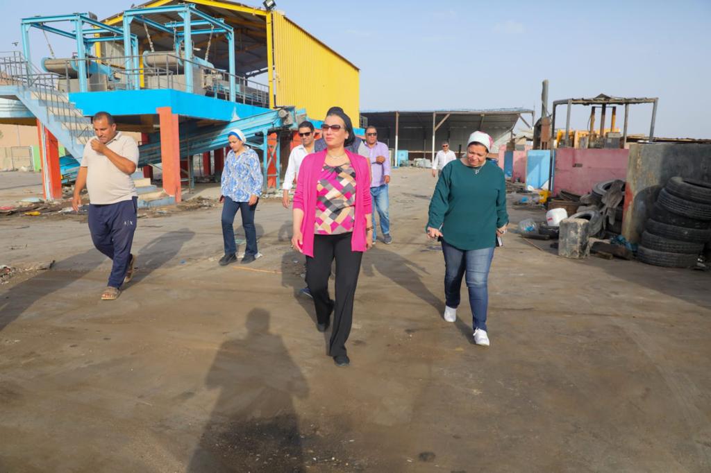 وزيرة البيئة تتفقد مصنع تدوير المخلفات بوادي الخناصير في شرم الشيخ

