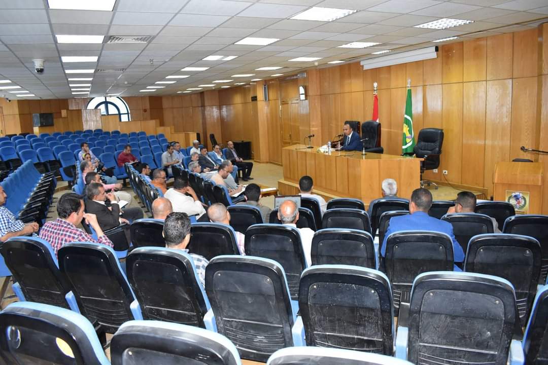 نائب محافظ المنيا يعقد الاجتماع الدوري لمتابعة الموقف التنفيذي لمشروعات المبادرة الرئاسية 