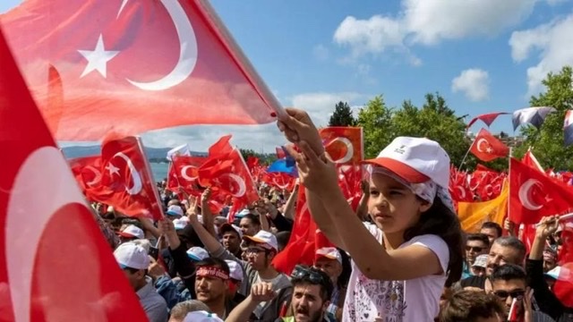 رسميا.. أردوغان رئيسًا لتركيا لفترة رئاسية جديدة حتى 2028

