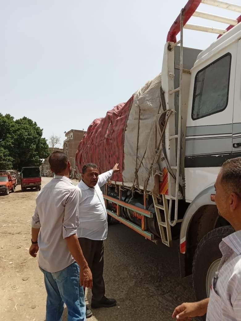 ضبط ١٤٠ طن من محصول القمح بهدف الاحتكار بمراكز المنيا