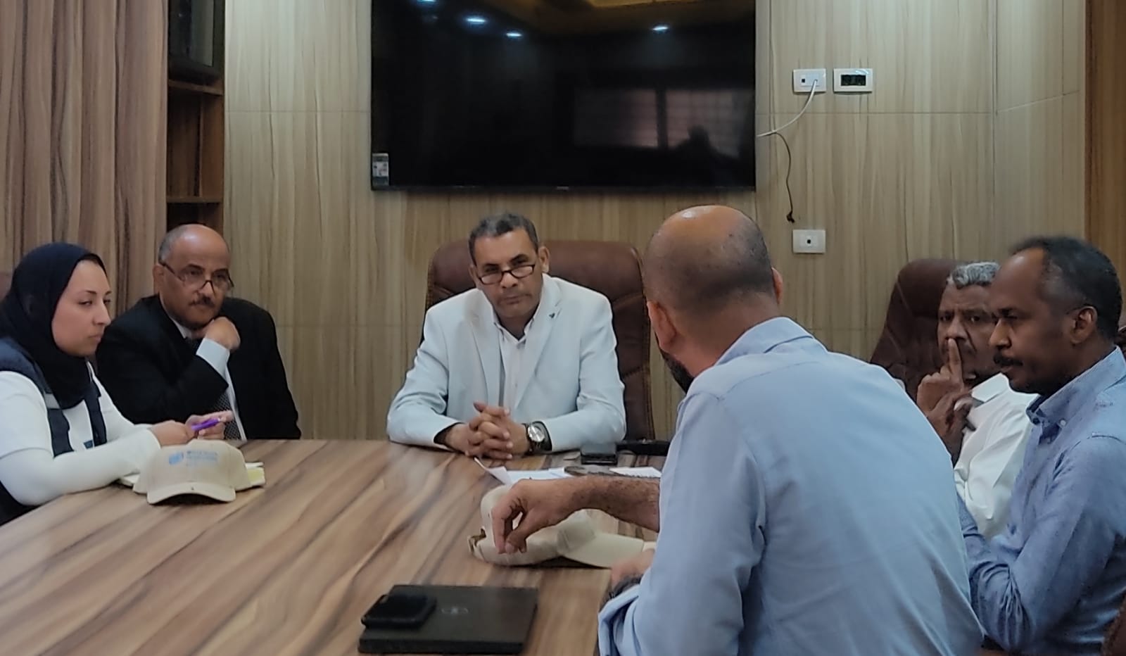 في زيارتها لمستشفيات جامعة أسوان..  منظمة الصحة العالمية تعلن شكر ودعم الجهود الطبية تجاه السودانيين


