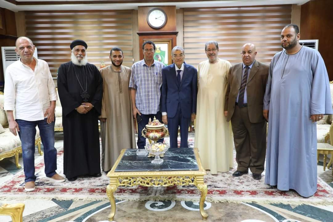 محافظ المنيا يستقبل أعضاء لجنة المصالحات العرفية بجنوب المنيا