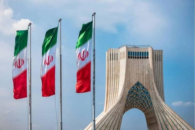 إيران تستدعي القائم بالإعمال السويدي للاحتجاج على حرق نسخة من القرآن