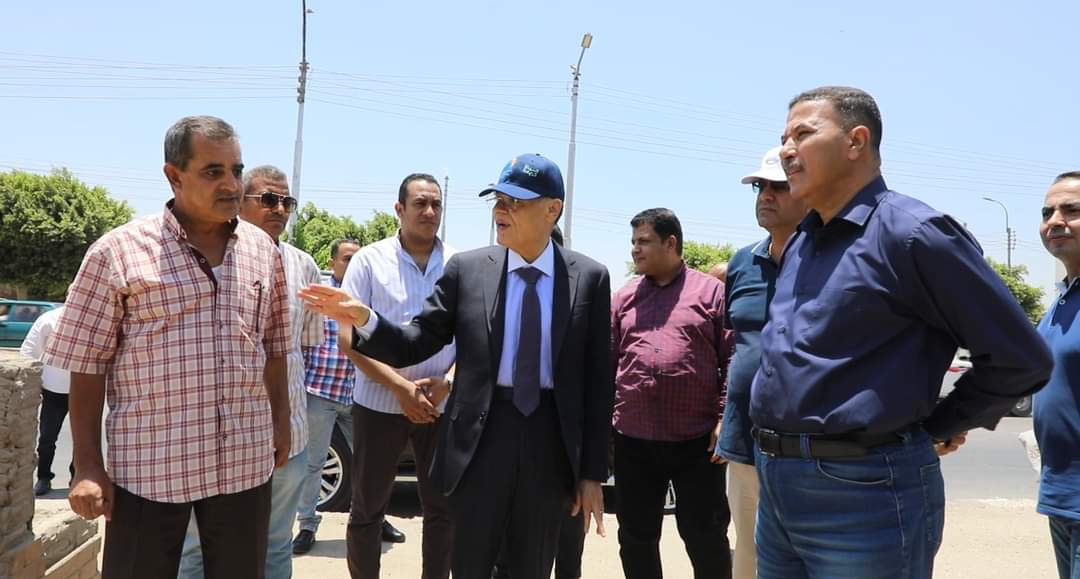 محافظ المنيا يوجه باستكمال أعمال تطوير الطريق لتحسين البنية التحتية بالمحافظة