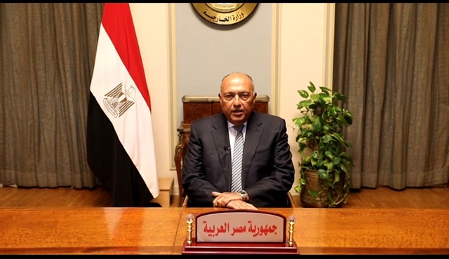 وزير الخارجية يدين بأشد العبارات الجرائم التي تستهدف المسلمين ورموزهم الدينية والقرآن الكريم