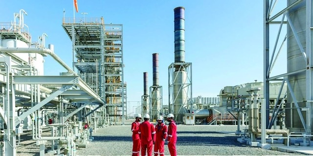 ارتفاع الاحتياطي من الغاز الطبيعي المسال في سلطنة عُمان إلى 7 %