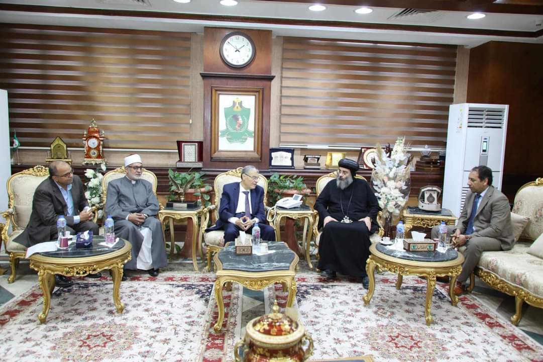 محافظ المنيا يؤكد على أهمية تفعيل دور بيت العائلة داخل المجتمع المنياوى