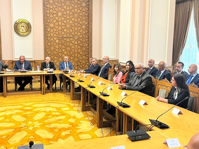 وزير الخارجية يلتقي السفراء المنقولين للعمل كرؤساء لبعثات مصر في الخارج