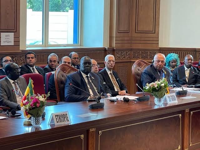 عقب مشاركته في اجتماعات دول جوار السودان.. وزير الخارجية يتوجه إلى تونس في زيارة ثنائية