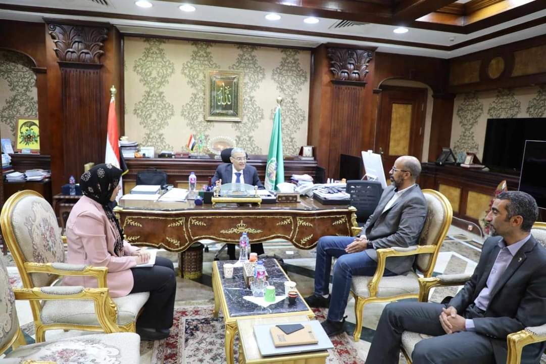 خلال لقائه بوفد المبادرة الوطنية 