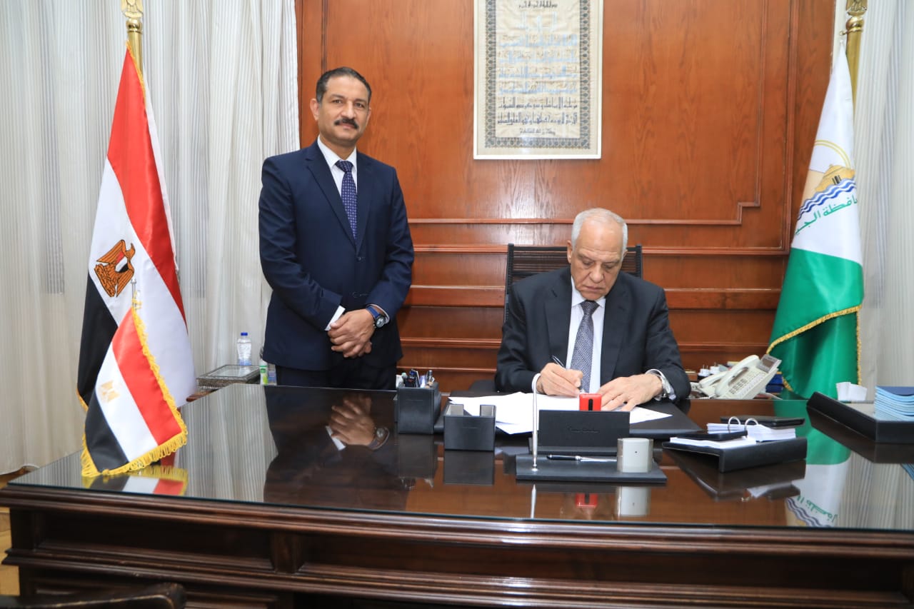 محافظ الجيزة يعتمد حركة مديرى و وكلاء الإدارات التعليمية بالجيزة


