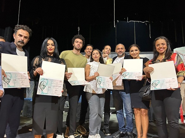 مهرجان المسرح العربي يكرم روجينا وأبطال مسلسل 