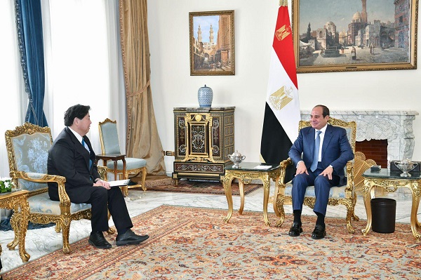 السيسي يؤكد لوزير خارجية اليابان حرص مصر على تعزيز التعاون في مجال التعليم