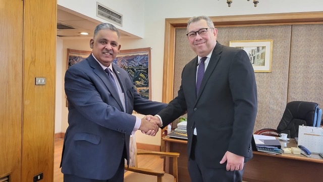 مصر و باكستان تبحثان سبل تعزيز العلاقات الثنائية في مختلف المجالات 