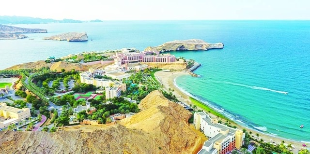 دراسة تكشف أهمية تبني سلطنة عمان صناعة المحتوى الرقمي لتعزيز نمو القطاع السياحي